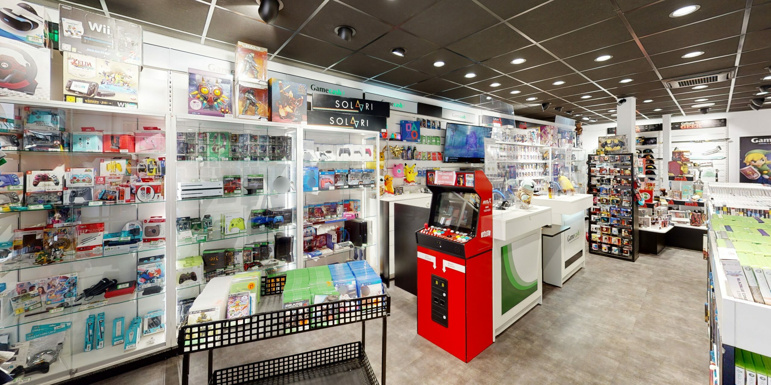 Gamecash Nevers (58) Photo de l'intérieur de la boutique Gamecash, à Nevers (58000)